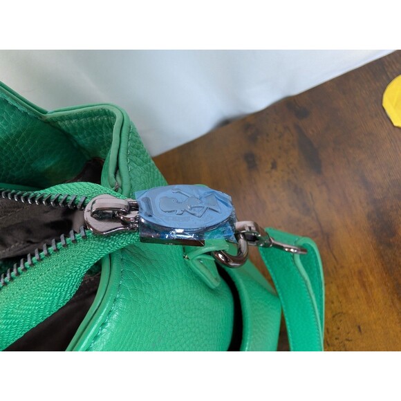 Damsel in Defense Conceal and Carry, Large Purse with handles & straps - Picture 16 of 16